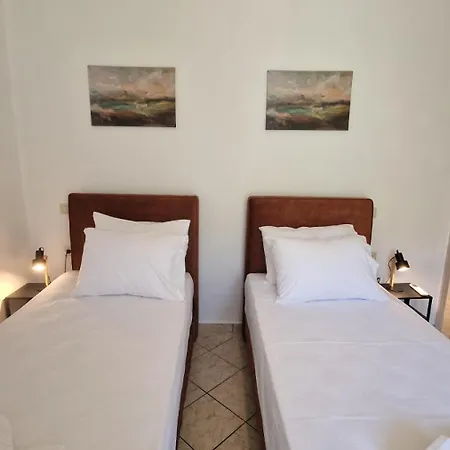 Nicole House 아파트