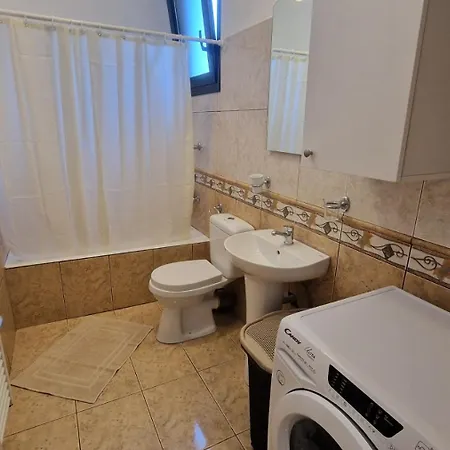 Appartement Nicole House *